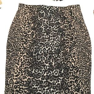 Apt 9 leopard print pencil skirt wms large